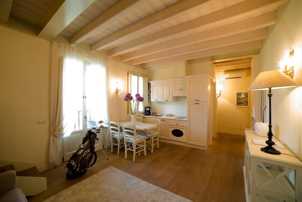 Garda Residence San Vigilio Golf Pozzolengo Room photo